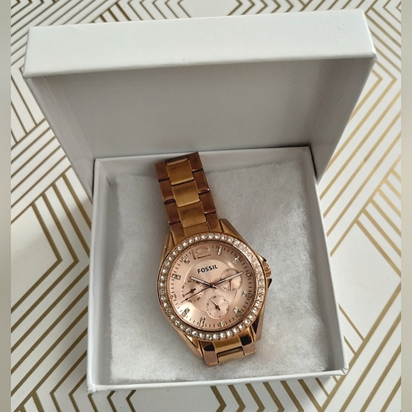 Fossil Riley Multifunction Rose Gold Tone Stainless Steel Watch - Picture 8 of 16
